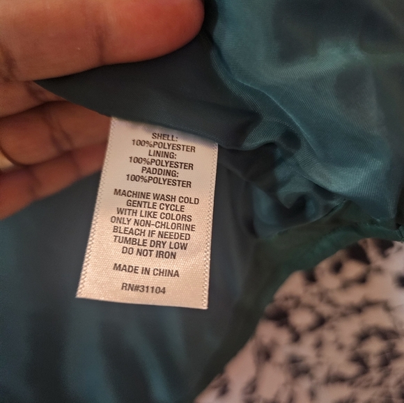 Colorful Striped Women's Quilted Vest - Picture 3 of 3